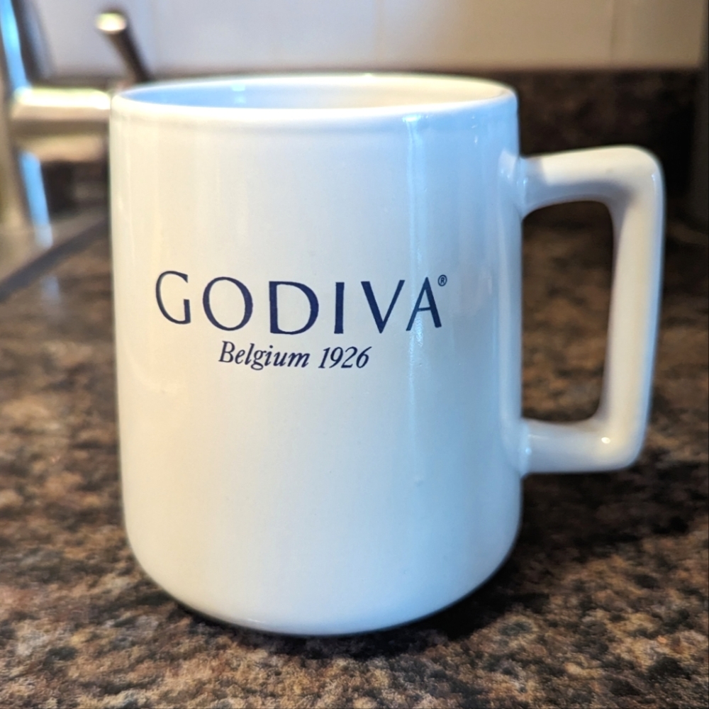 🛍️$5 Promo 🛍️ Godiva Mug